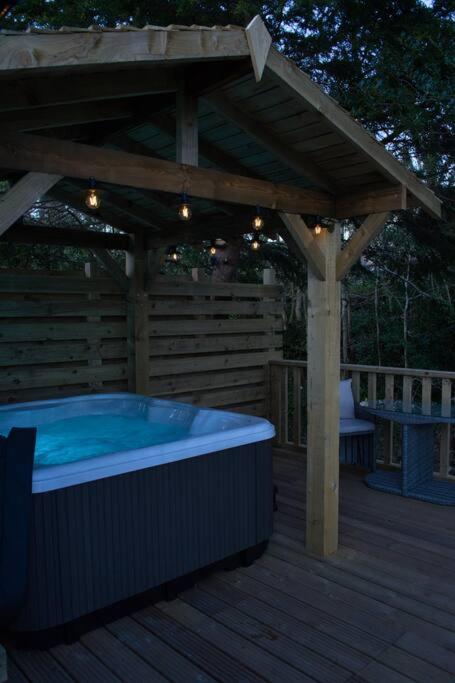 Luxurious Cottage With Hot Tub, Lake District Duddon Ngoại thất bức ảnh