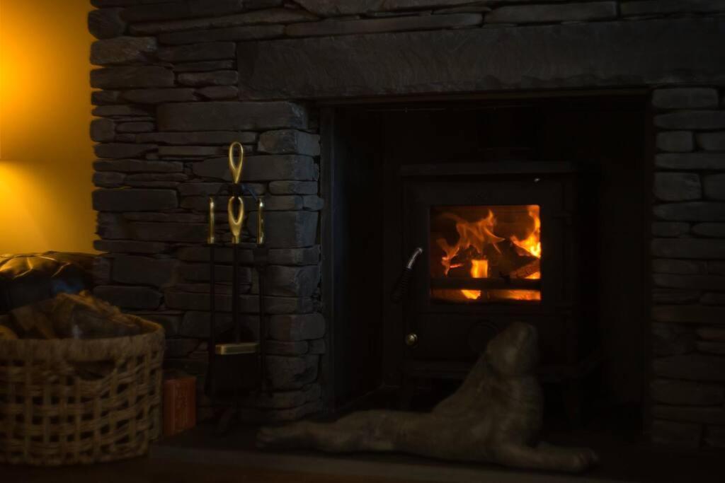 Luxurious Cottage With Hot Tub, Lake District Duddon Ngoại thất bức ảnh