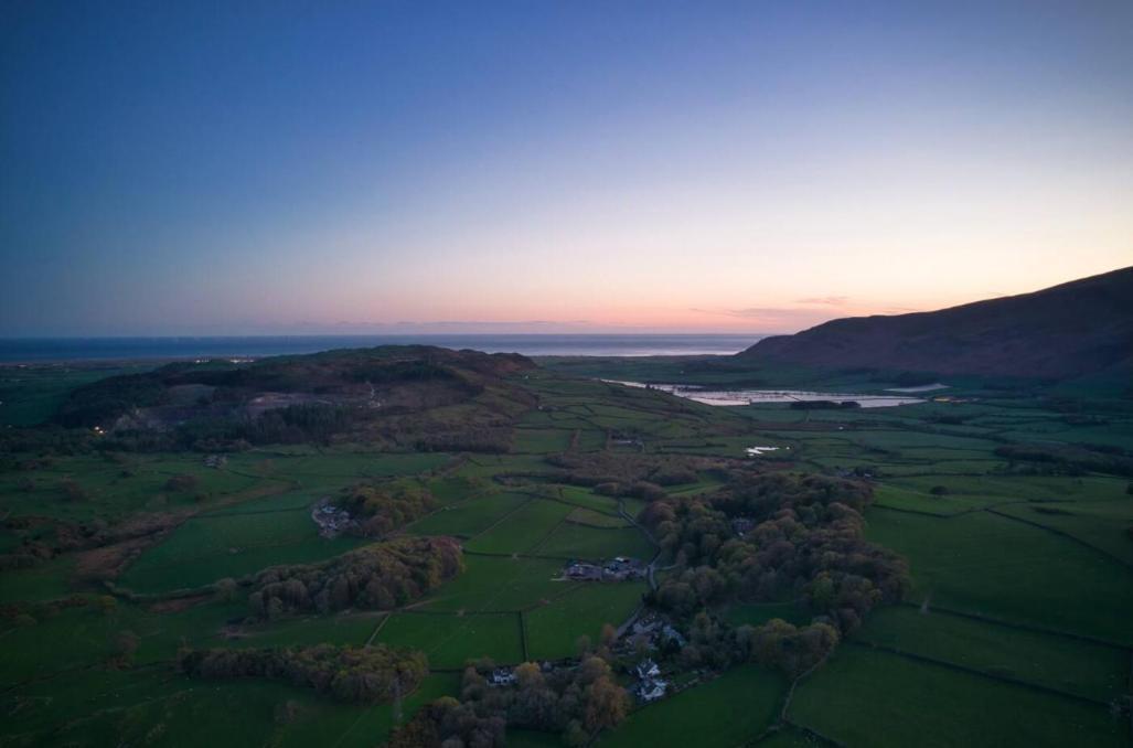 Luxurious Cottage With Hot Tub, Lake District Duddon Ngoại thất bức ảnh