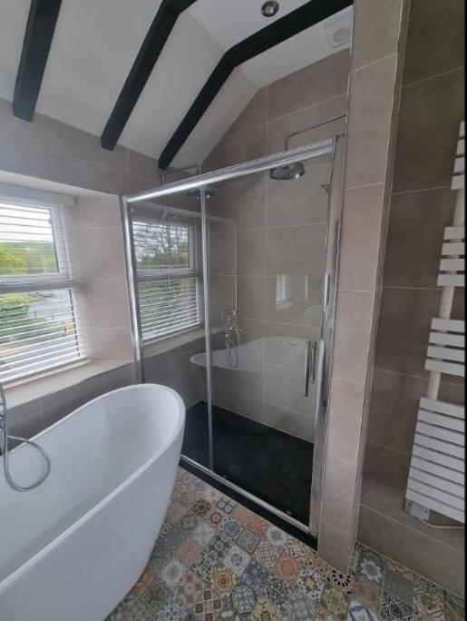 Luxurious Cottage With Hot Tub, Lake District Duddon Ngoại thất bức ảnh